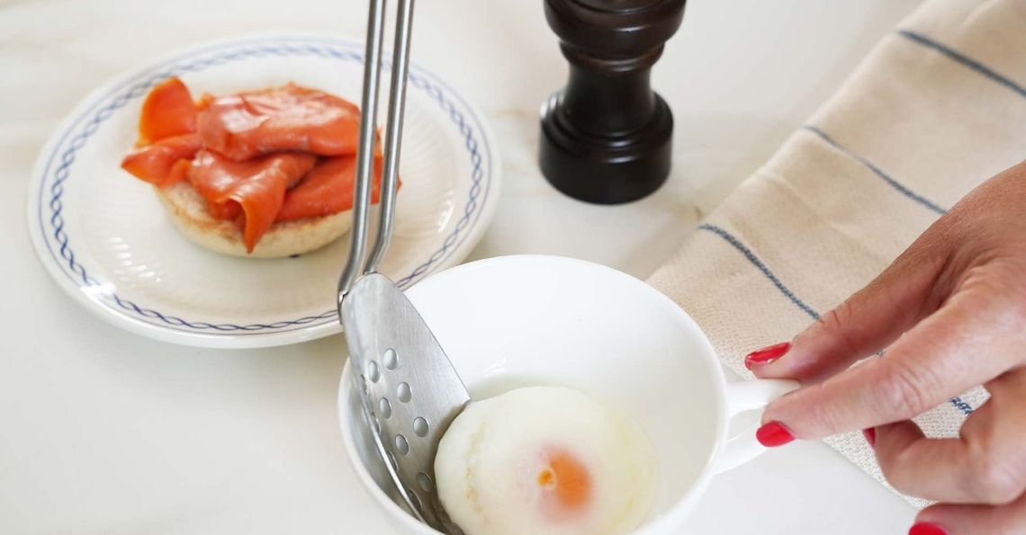 Firm egg white, runny yolk