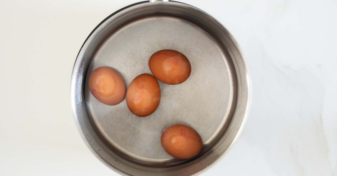Eggs boiling